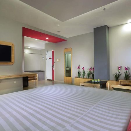Favehotel Ahmad Yani Banjarmasin Экстерьер фото
