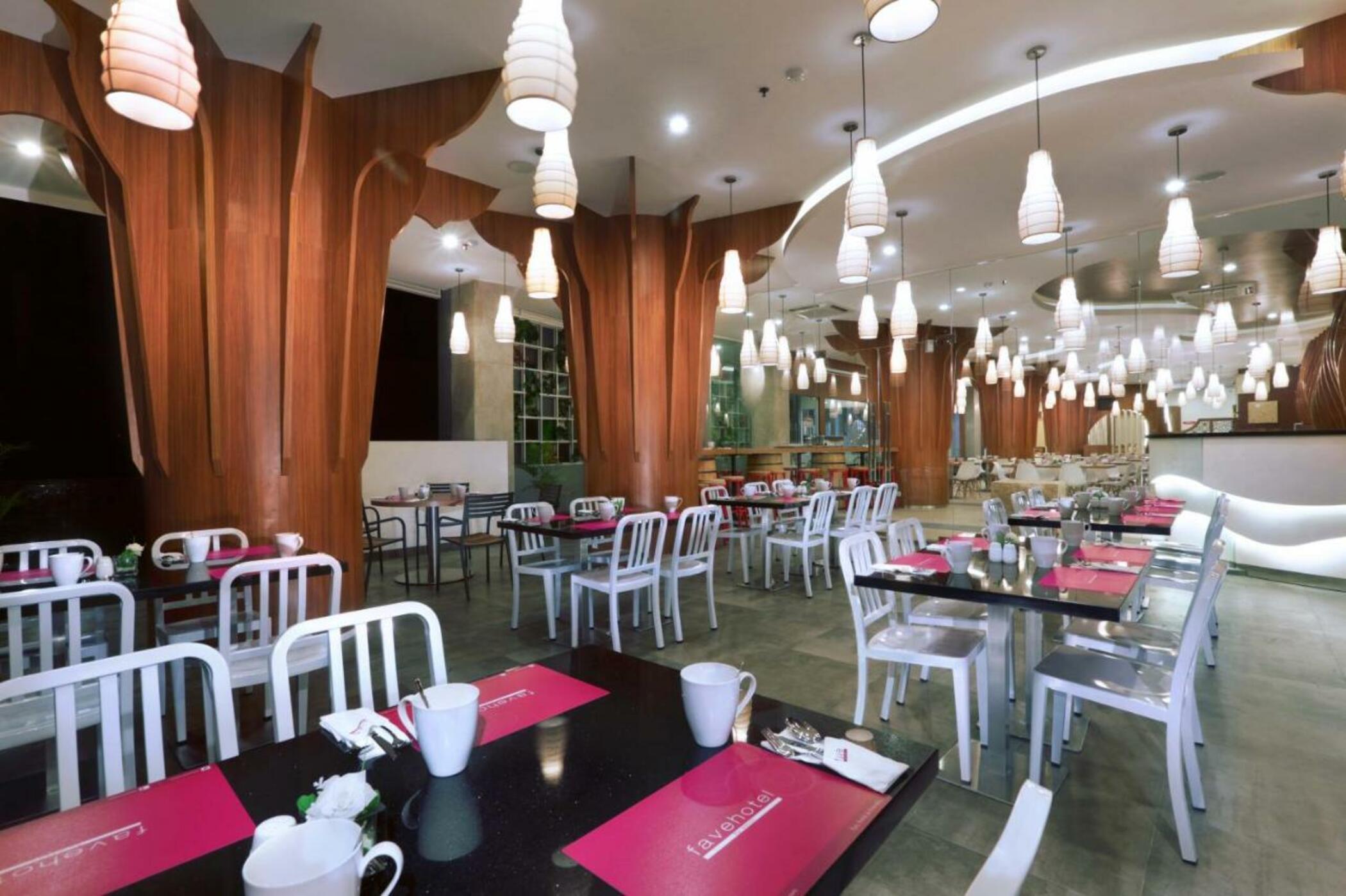 Favehotel Ahmad Yani Banjarmasin Экстерьер фото