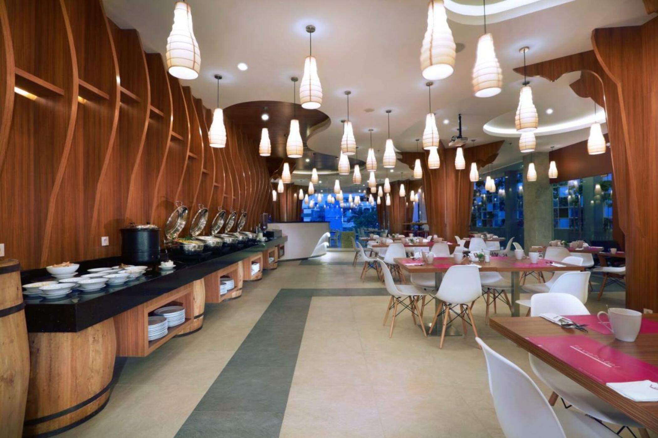Favehotel Ahmad Yani Banjarmasin Экстерьер фото